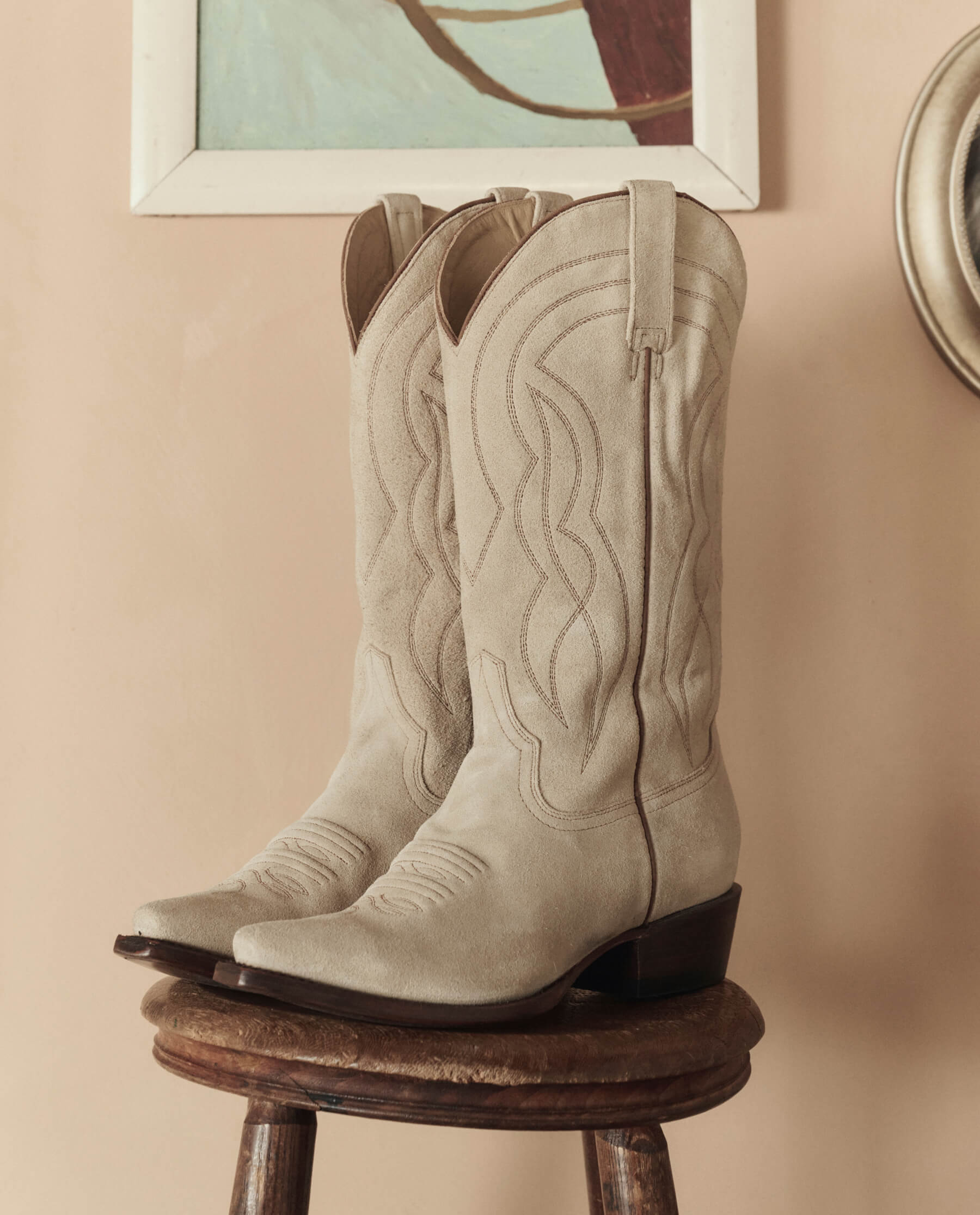 Stetson & THE GREAT. The Cowboy Boot (Suede). -- Pearl – The Great.