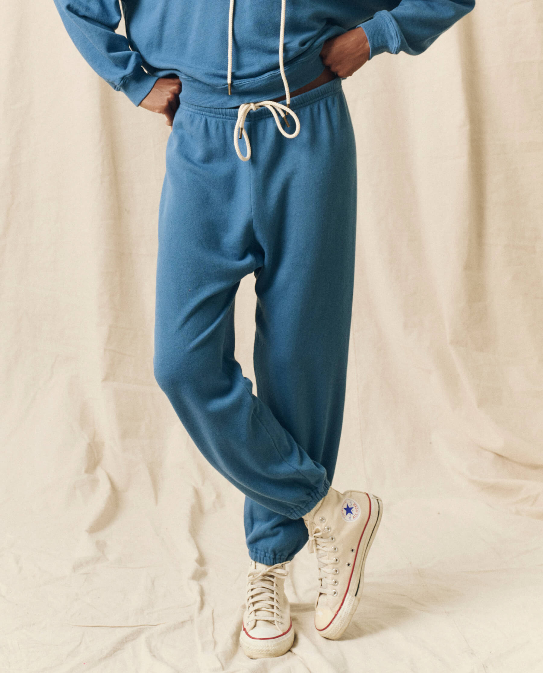 The Stadium Sweatpant. Solid -- Glacier Blue SWEATPANTS THE GREAT. HOL 23 KNITS