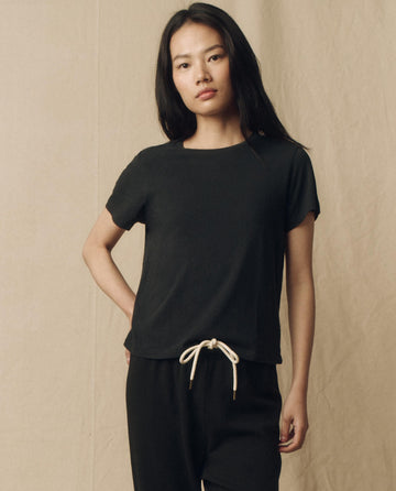 The Little Tee. Solid -- Almost Black TEES THE GREAT. SP23 CORE KNITS