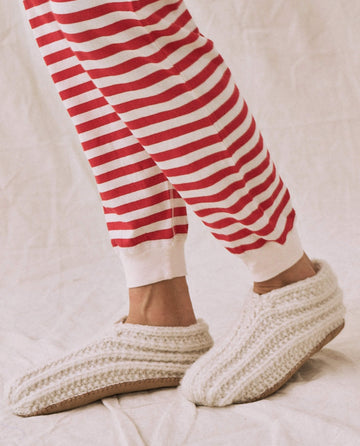 The Bootie Slipper. -- Rhubarb SLEEP SLIPPER THE GREAT. HOL 23 SLEEP