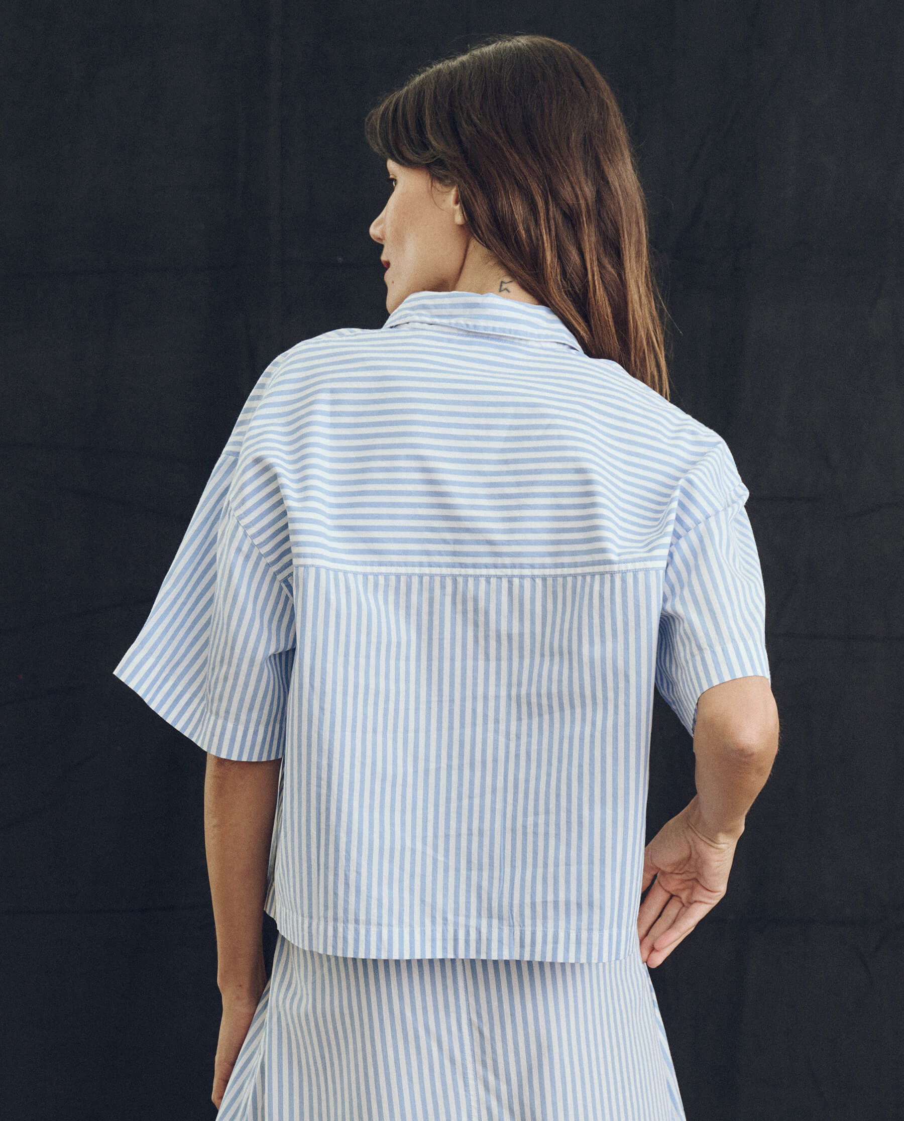The Atlas Shirt. -- Light Sky Studio Stripe SHIRTS THE GREAT. SP24 POPLIN