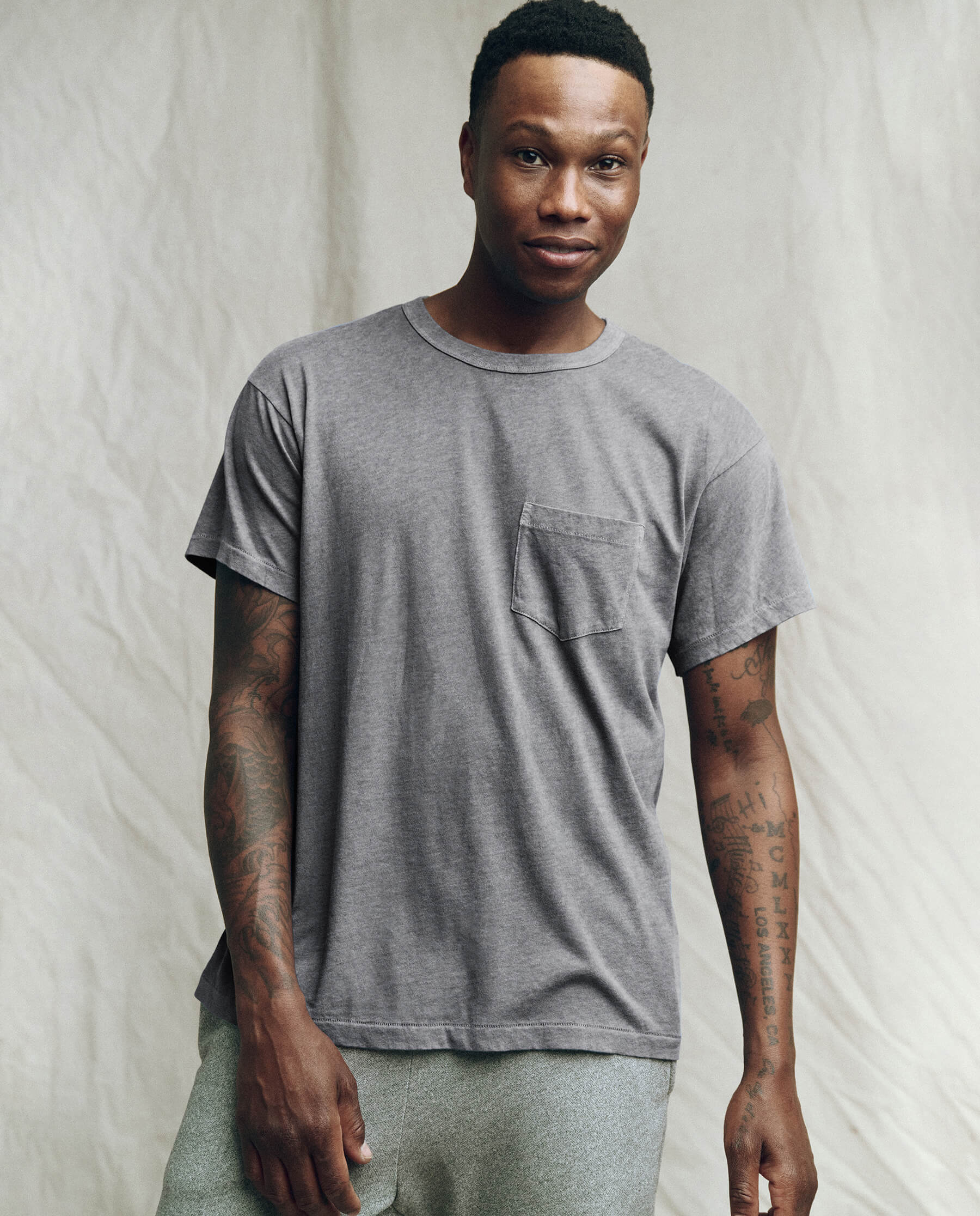 The Men's Pocket Tee. -- Heather Grey TEES THE GREAT. SP23 MENS