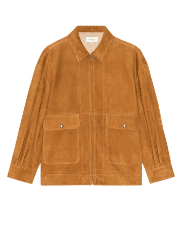 A cognac suede zip-up "The Suede Folsom Jacket" by THE GREAT. F26 D1, featuring a standard collar, long sleeves, and two large front flap pockets with metal snap closures, is displayed centered on a white background.