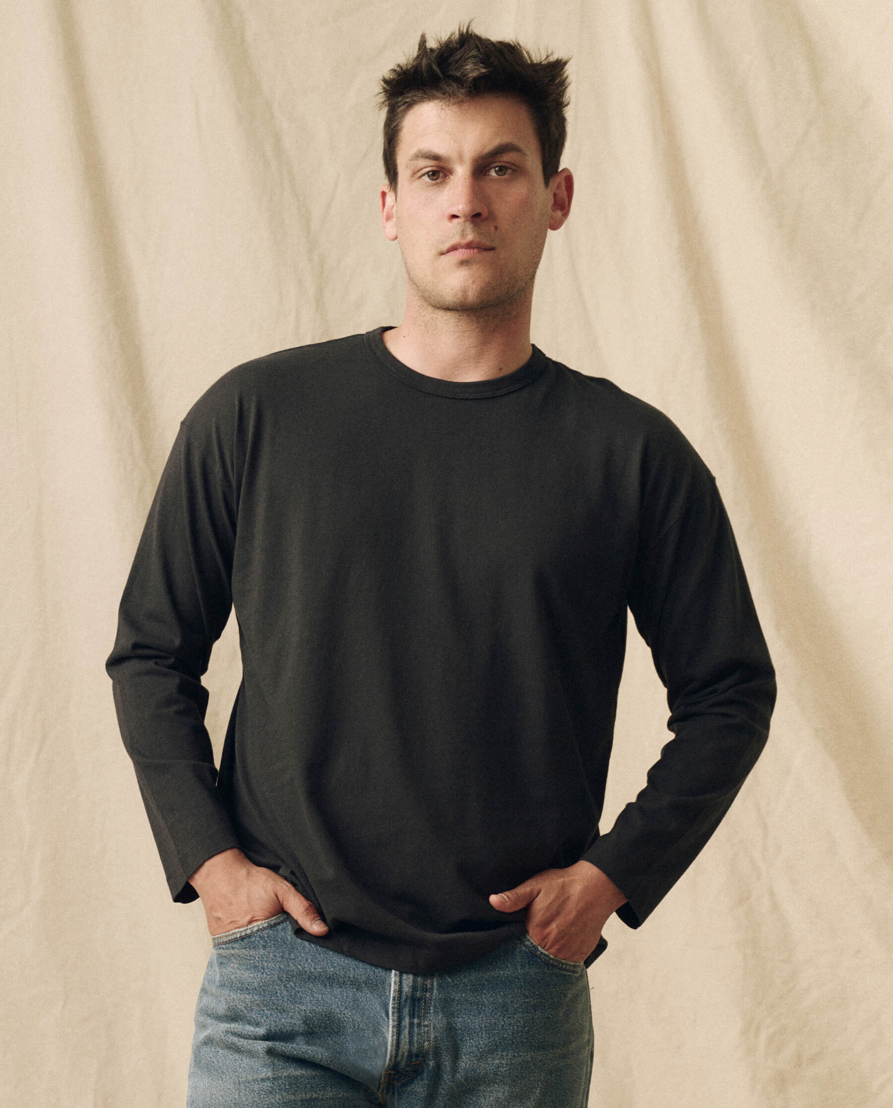 The Men's Pure Knits Long Sleeve Boxy Crew. Solid -- Almost Black TEES THE GREAT. FALL 23 MEN