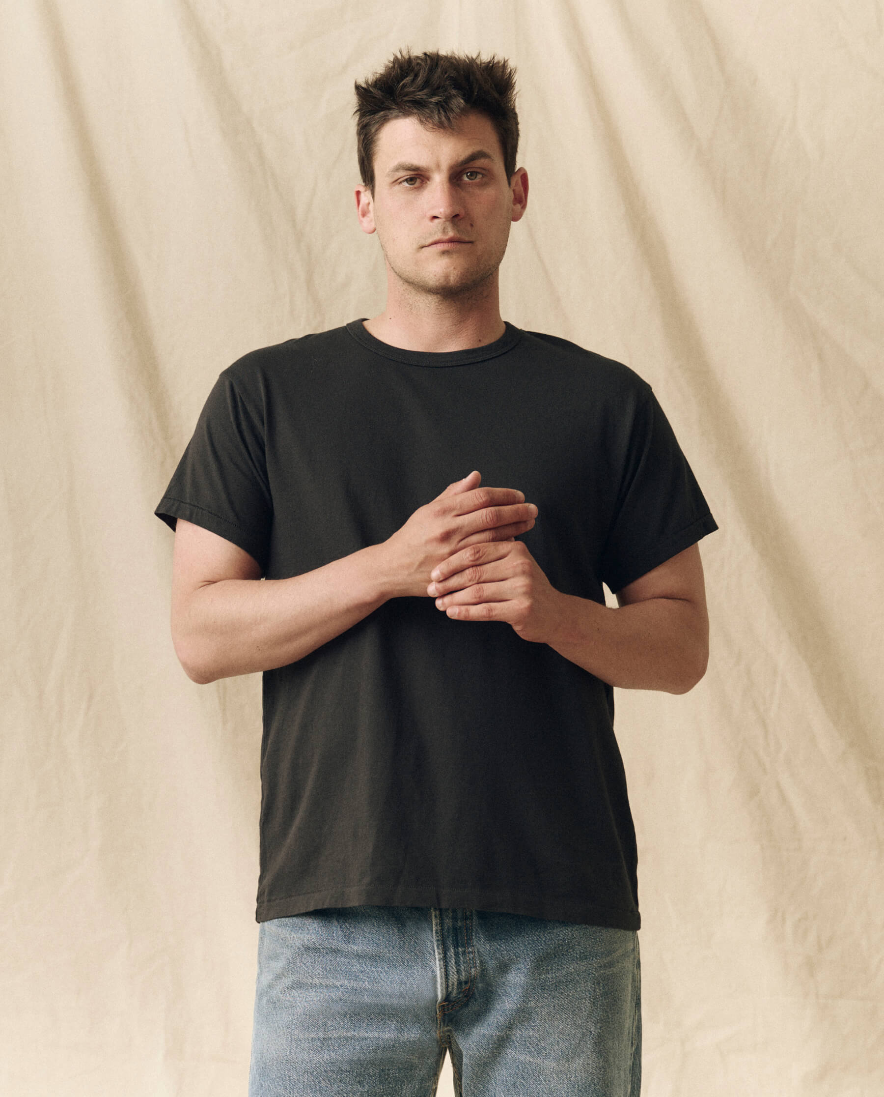 The Men's Pure Knits Boxy Crew. Solid -- Almost Black TEES THE GREAT. FALL 23 MEN