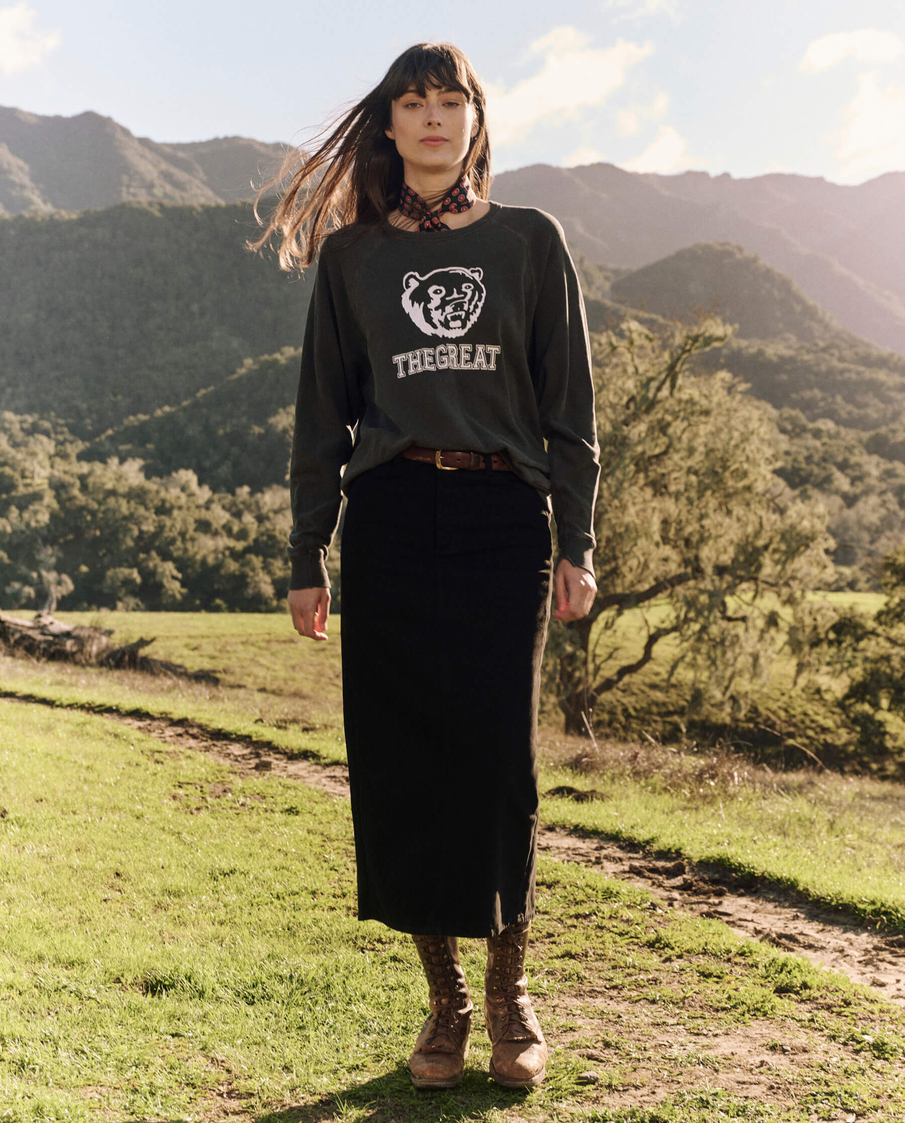 The College Sweatshirt. Graphic -- Washed Black with Bear Graphic SWEATSHIRTS THE GREAT. FALL 24 COLLECTORS