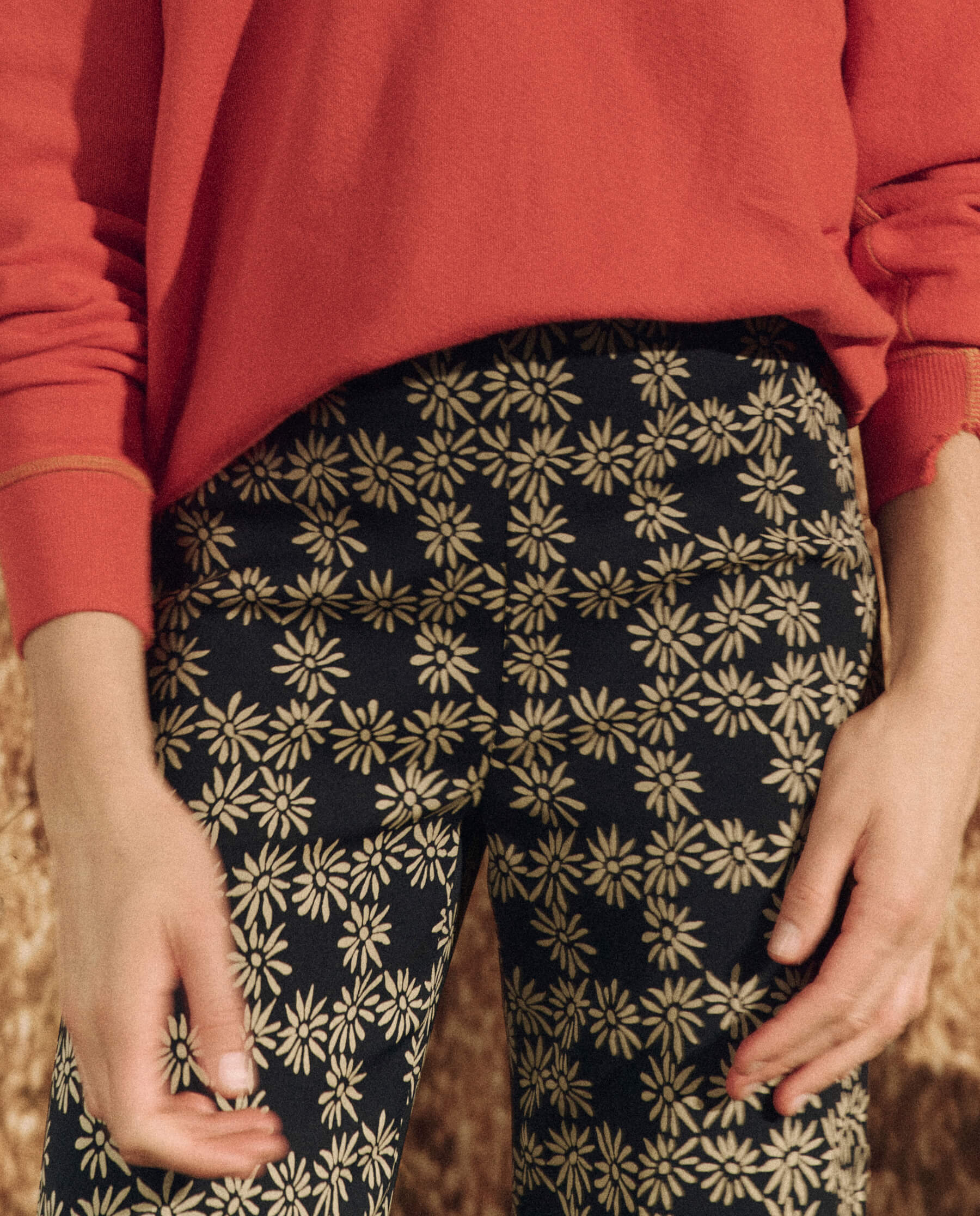 The Dance Pant. -- Navy Scattered Daisy BOTTOMS THE GREAT. SP24 D1