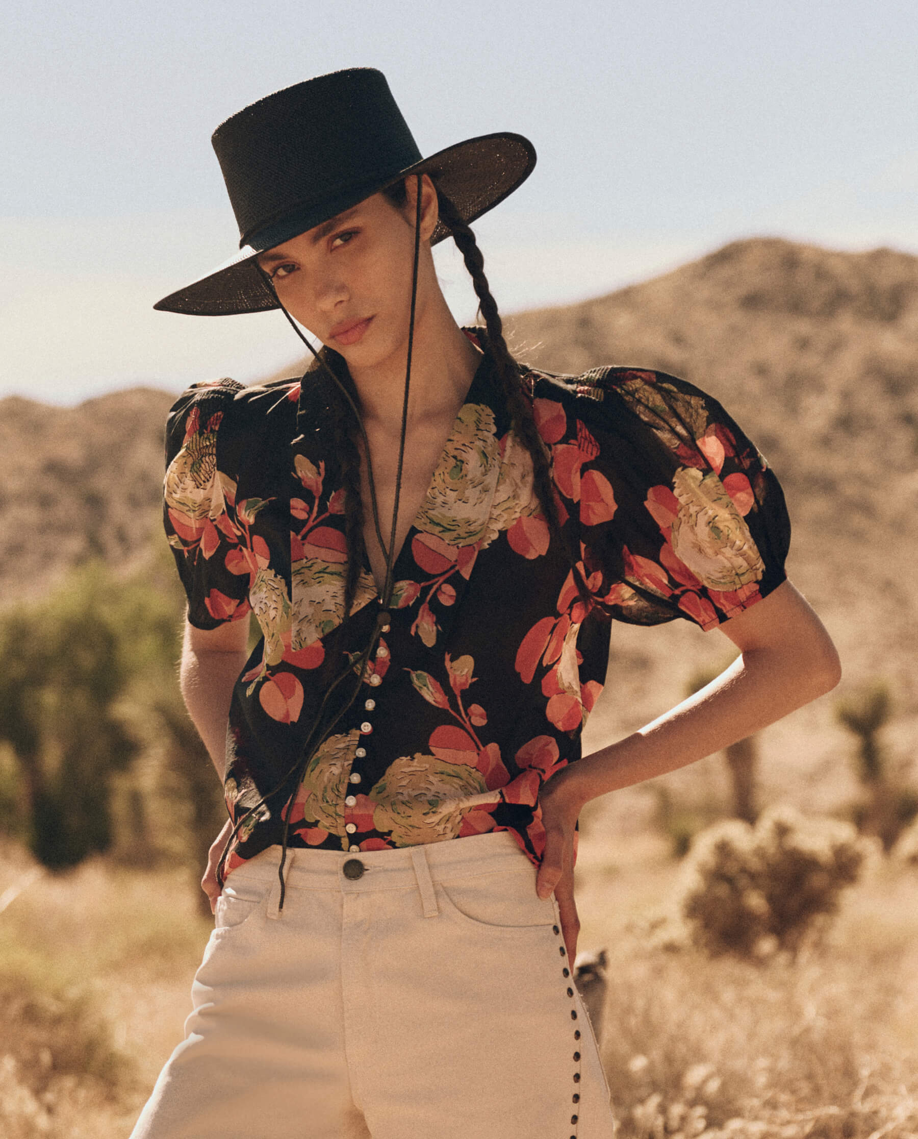 The Fairway Top. -- Cabbage Rose Print SHIRTS THE GREAT. PF24