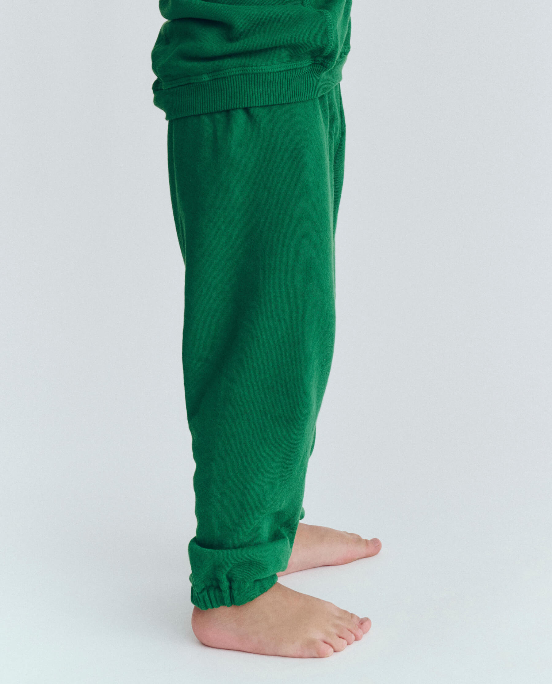 The Little Stadium Sweatpant. Solid -- Holly Leaf SWEATPANTS THE GREAT. HOL 23 LITTLE