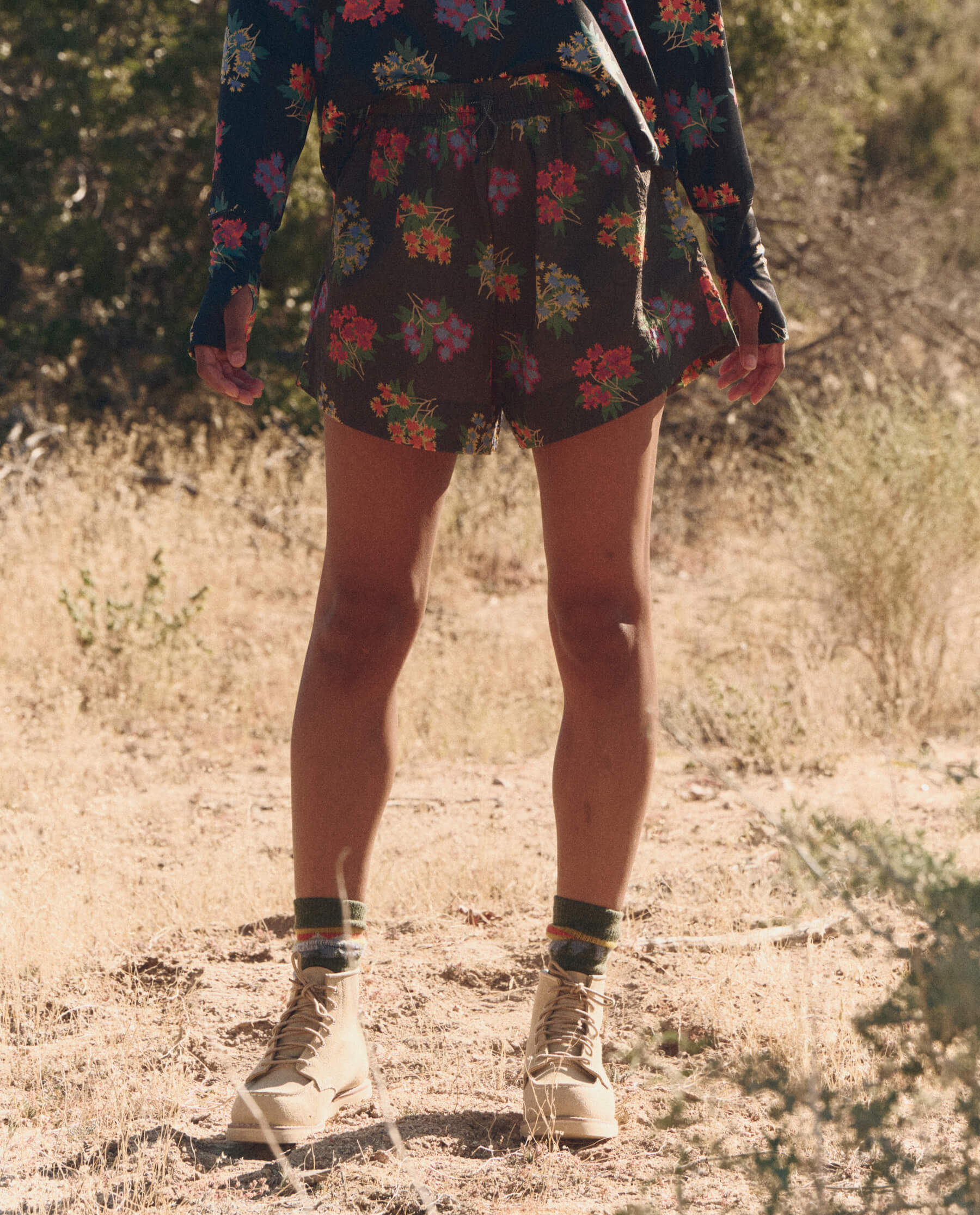 The Rover Short. -- Black Palisade Floral SHORTS THE GREAT. SP24 TGO