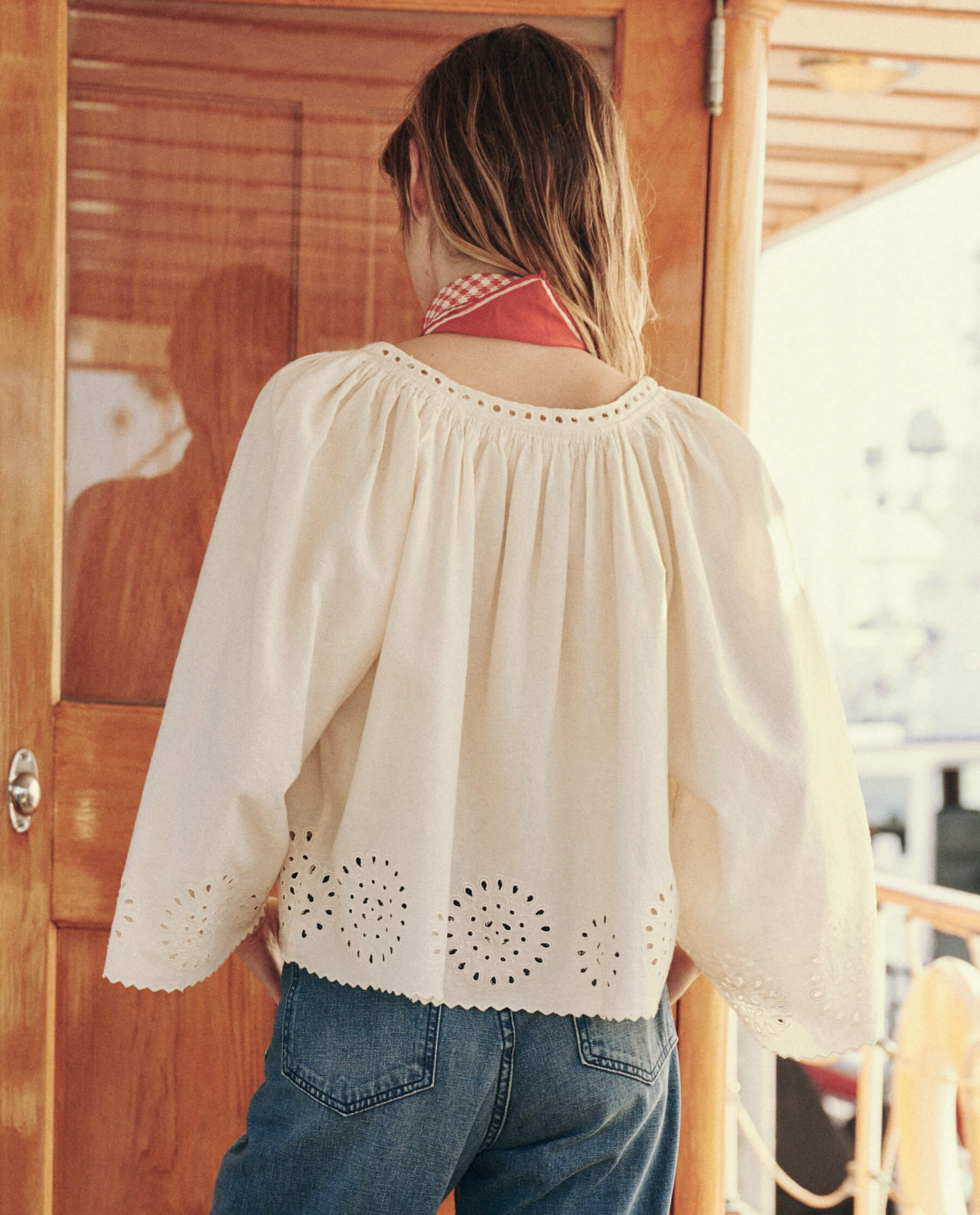 The Bellflower Top. -- Cream SHIRTS THE GREAT. SU24
