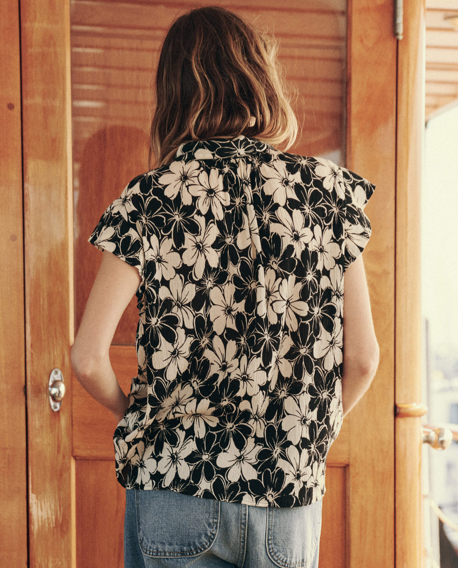 The Wren Top. -- Black and Cream Hibiscus Floral