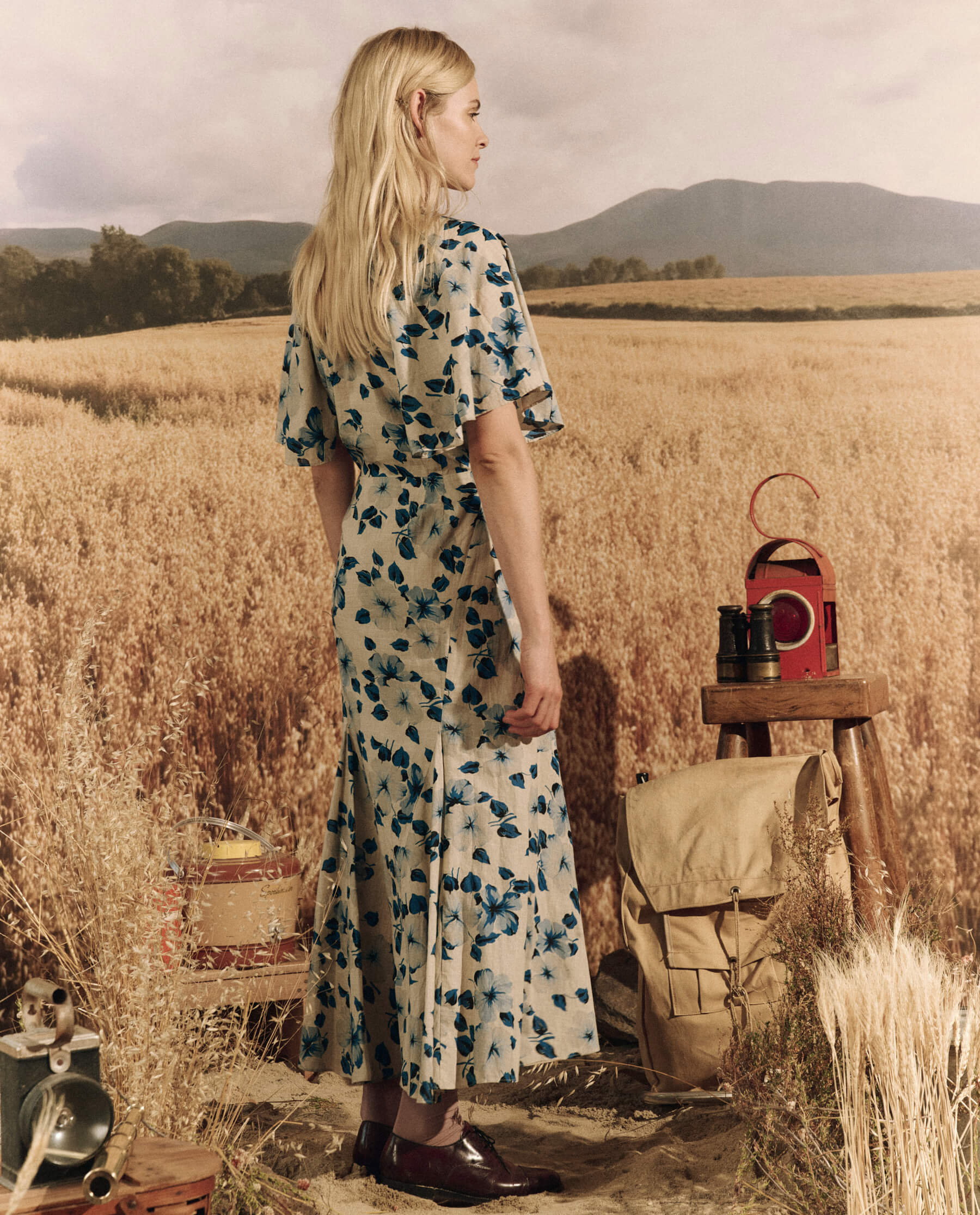 The Crescent Dress. -- Deep Meadow Floral DRESSES THE GREAT. SP24 D1