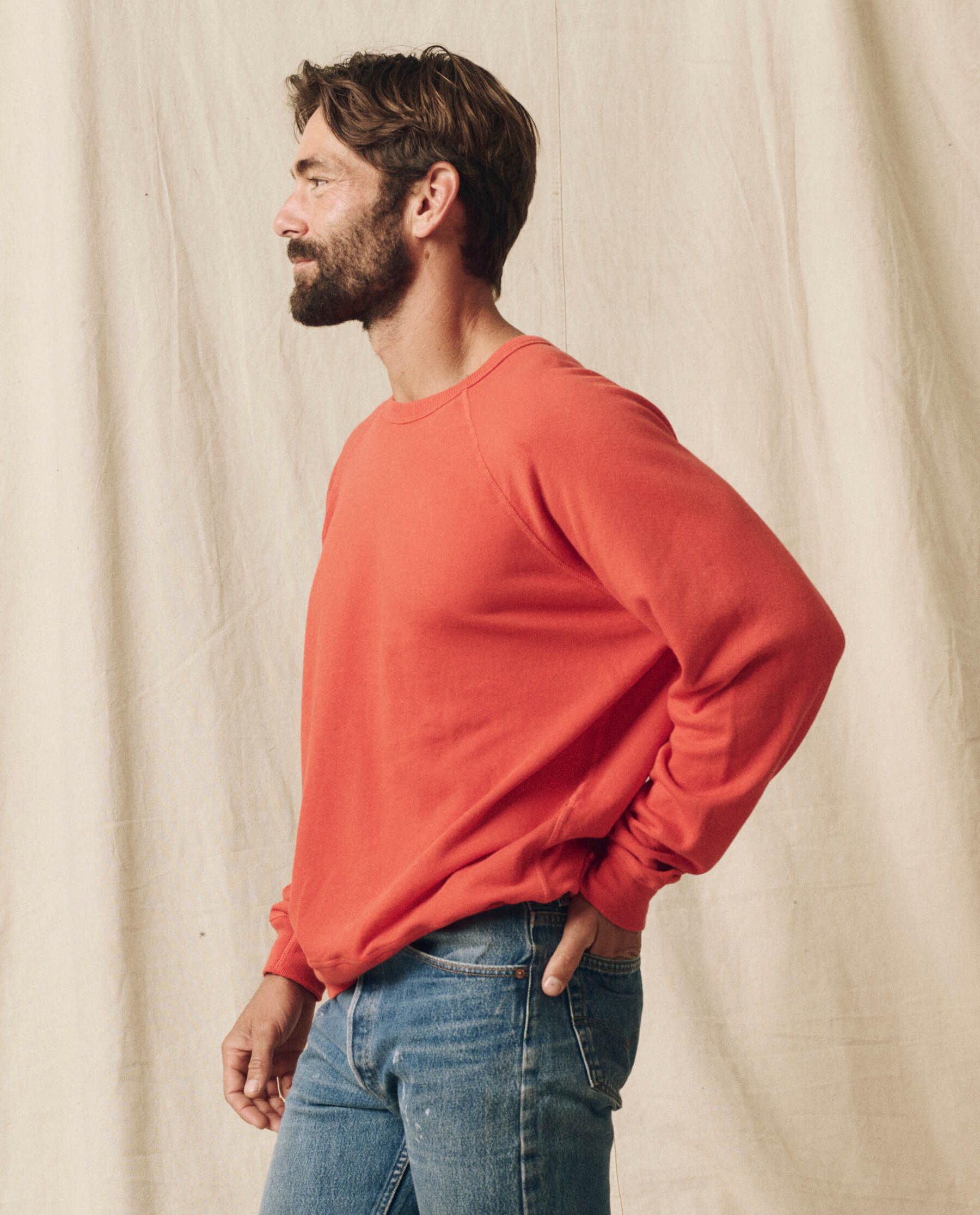 The Men's College Sweatshirt. -- Heirloom Tomato SWEATSHIRTS THE GREAT. SP24 MEN