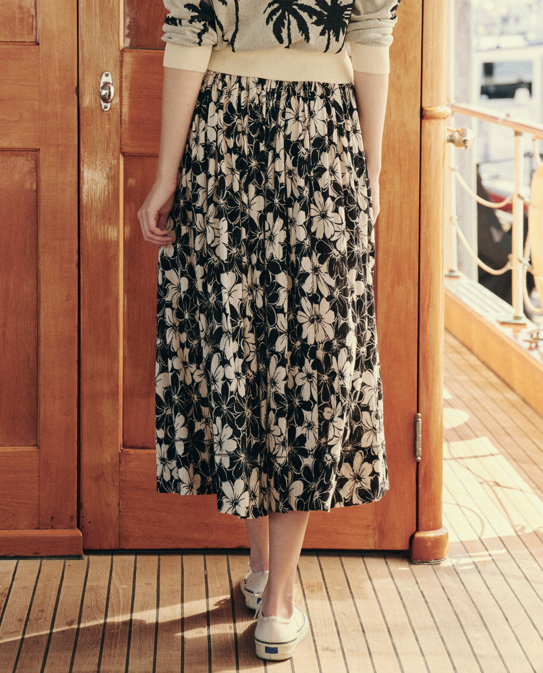 The Sway Skirt. -- Black and Cream Hibiscus Floral