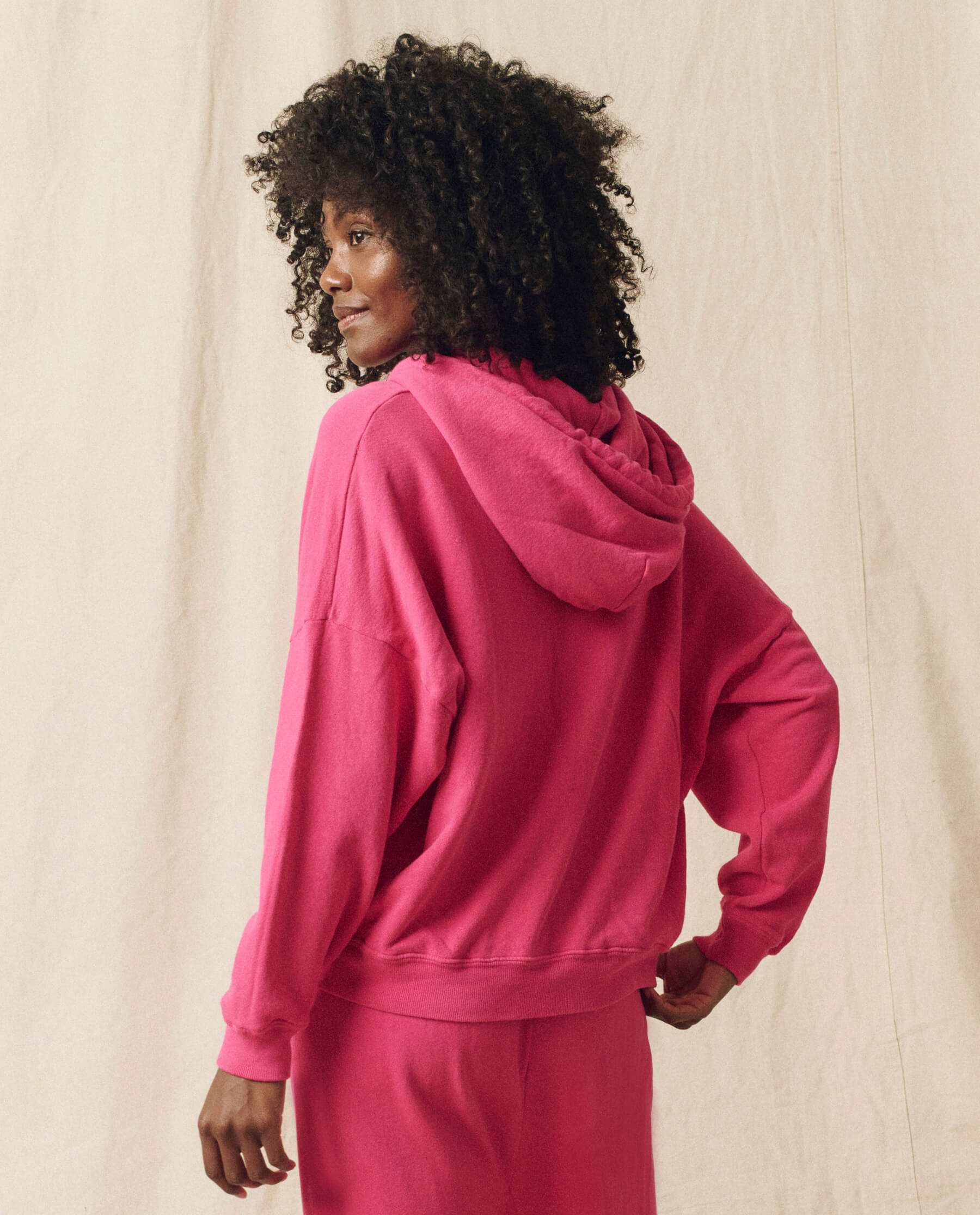 The Teammate Hoodie. Solid -- Fuchsia SWEATSHIRTS THE GREAT. HOL 23 KNITS