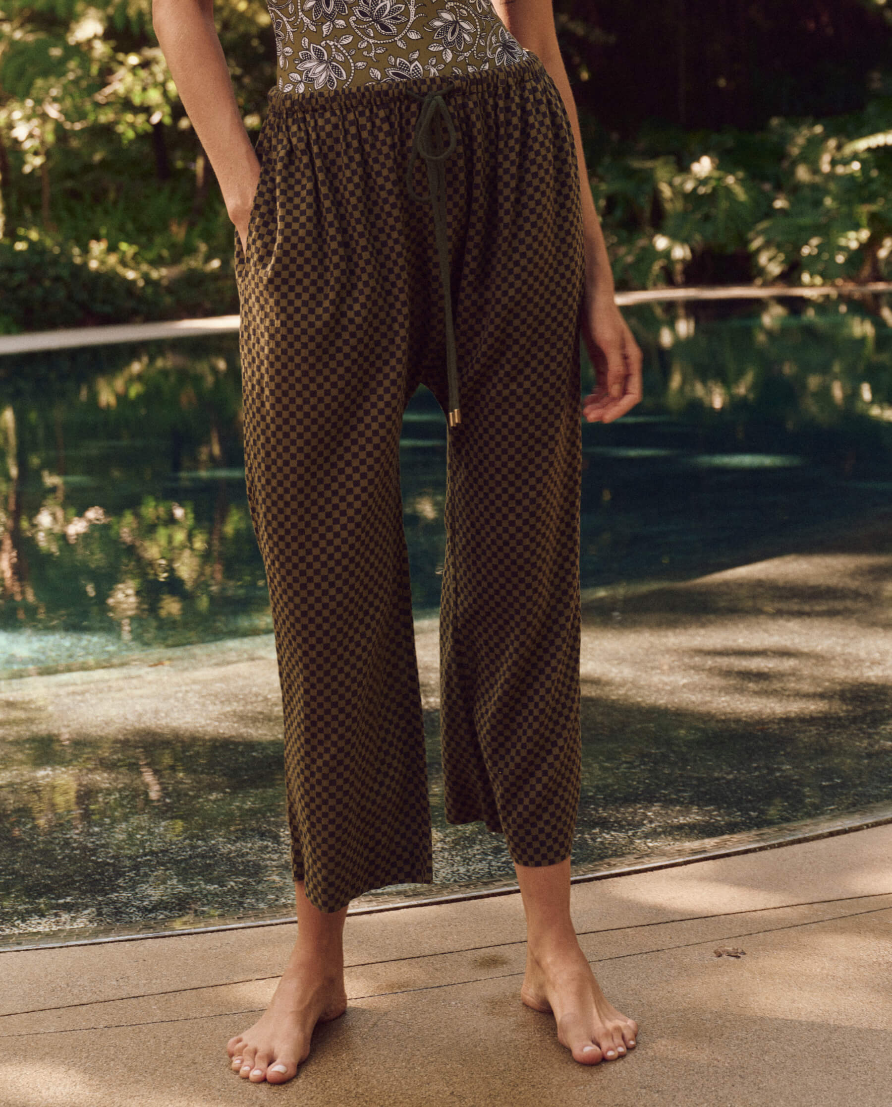 The Reef Pant. -- Dark Army Check COVER-UP PANTS THE GREAT. SP24 SWIM