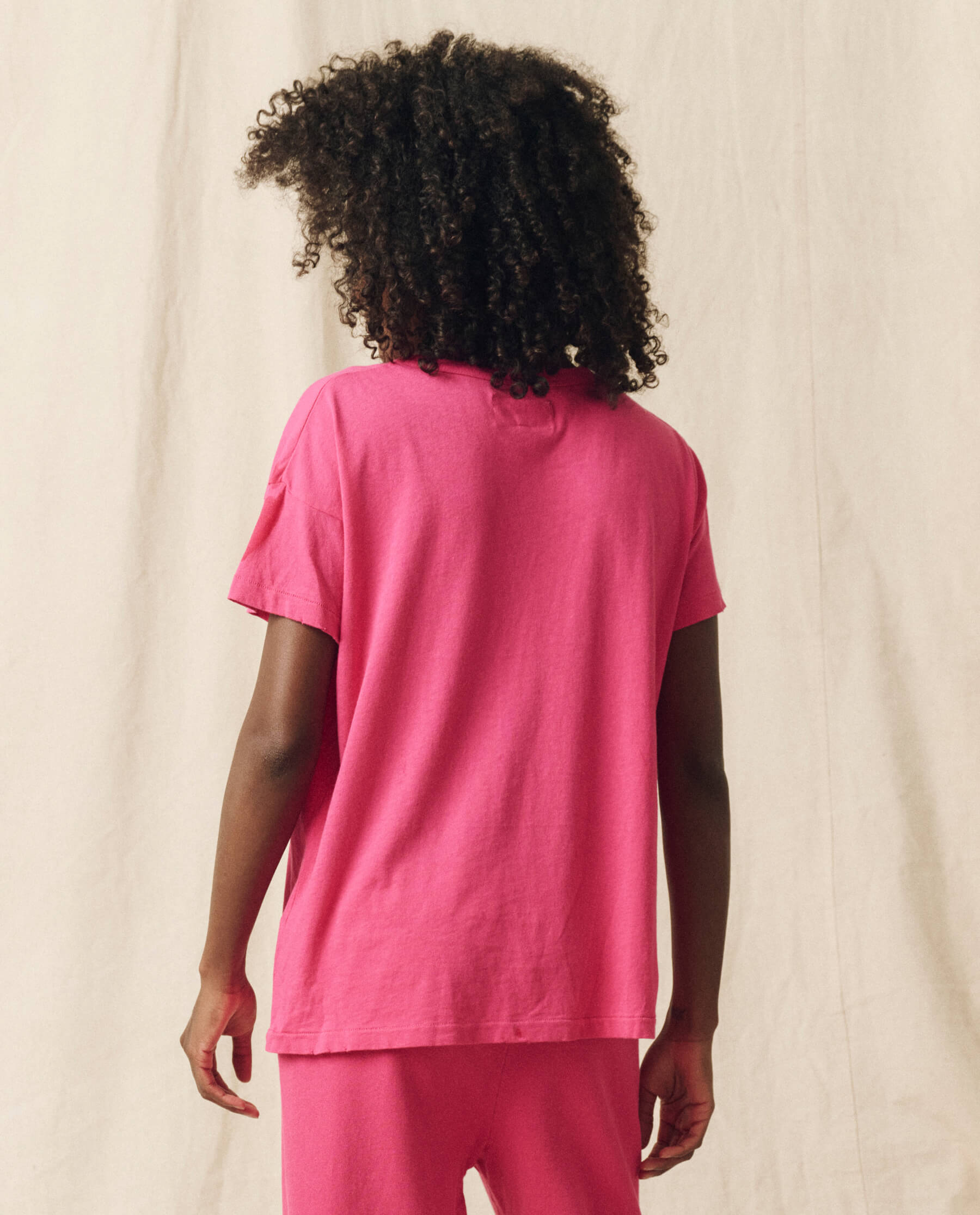 The Boxy Crew. Solid -- Fuchsia TEES THE GREAT. HOL 23 KNITS