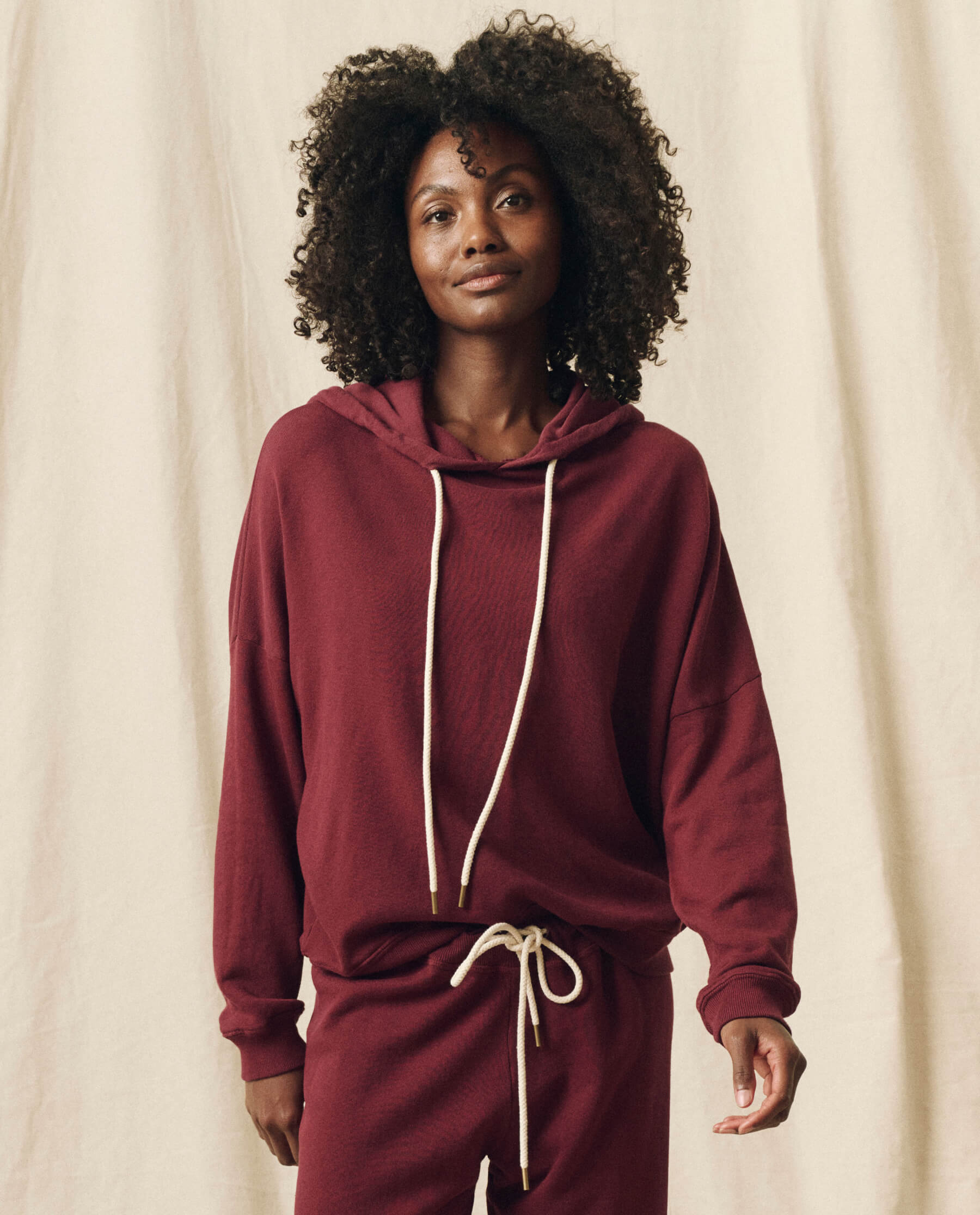 The Teammate Hoodie. Solid -- Mulled Wine SWEATSHIRTS THE GREAT. HOL 23 KNITS