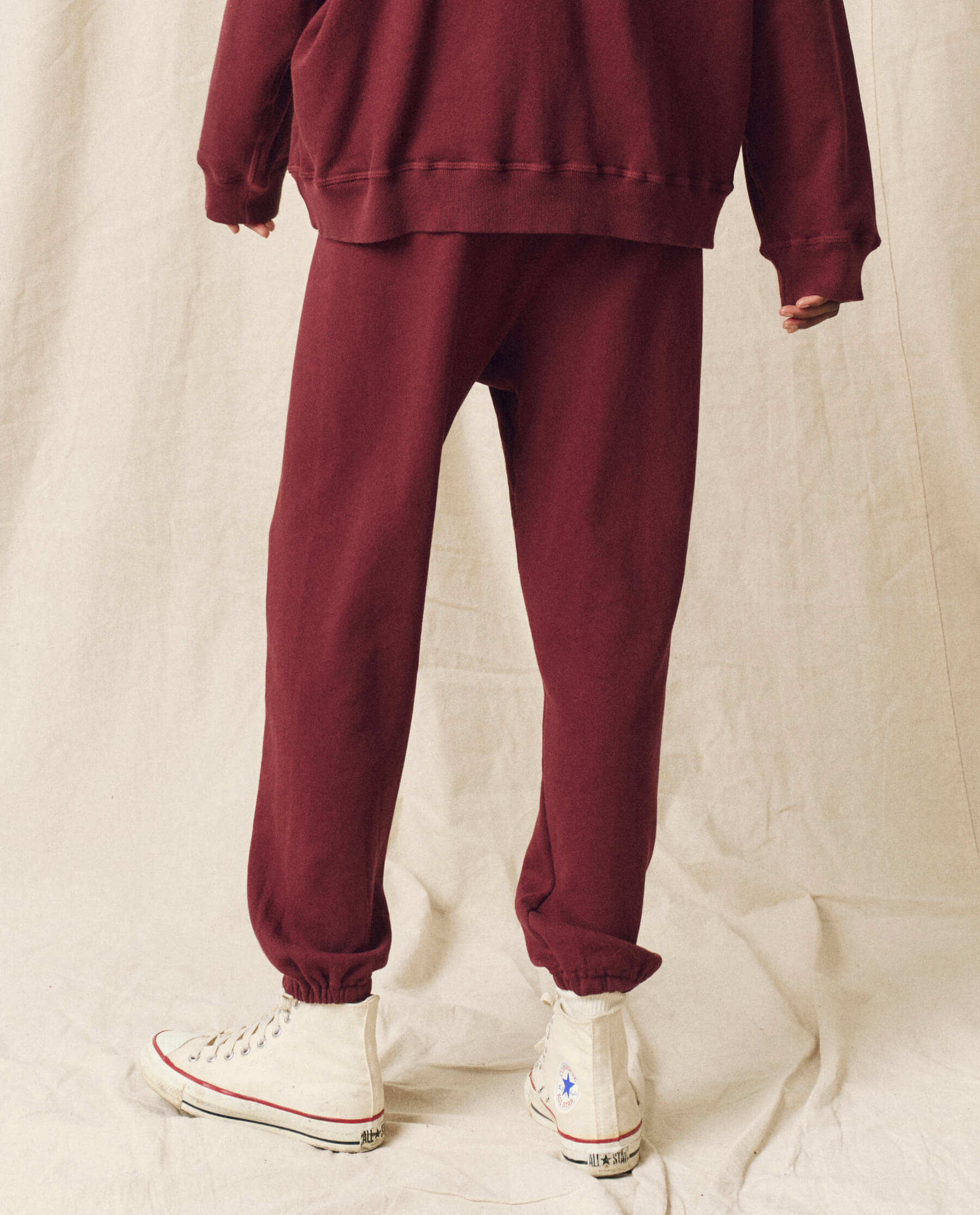 The Stadium Sweatpant. Solid -- Mulled Wine SWEATPANTS THE GREAT. HOL 23 KNITS