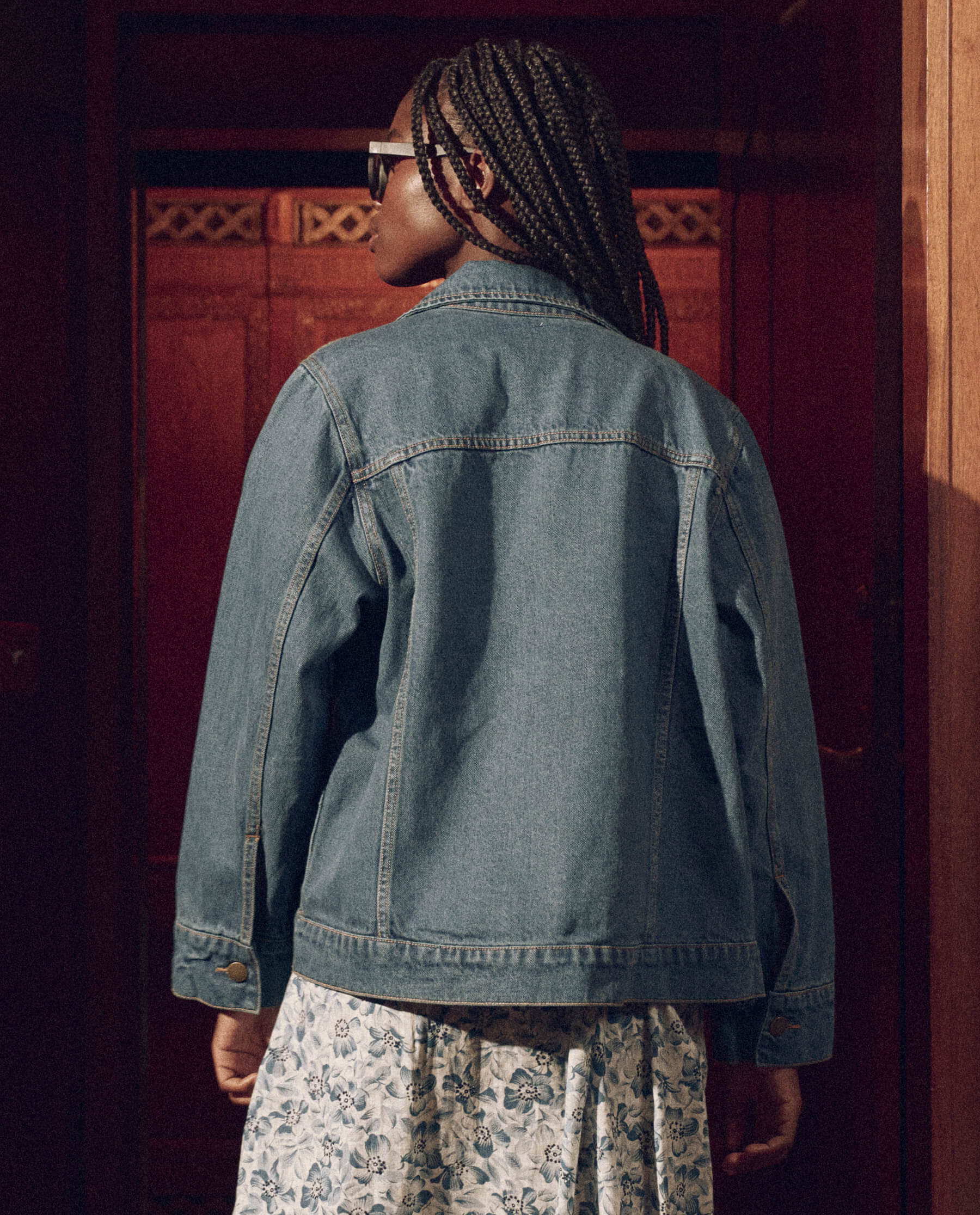 The Slouchy Denim Jacket. -- Electric Blue Wash JACKET THE GREAT. SP24 D2