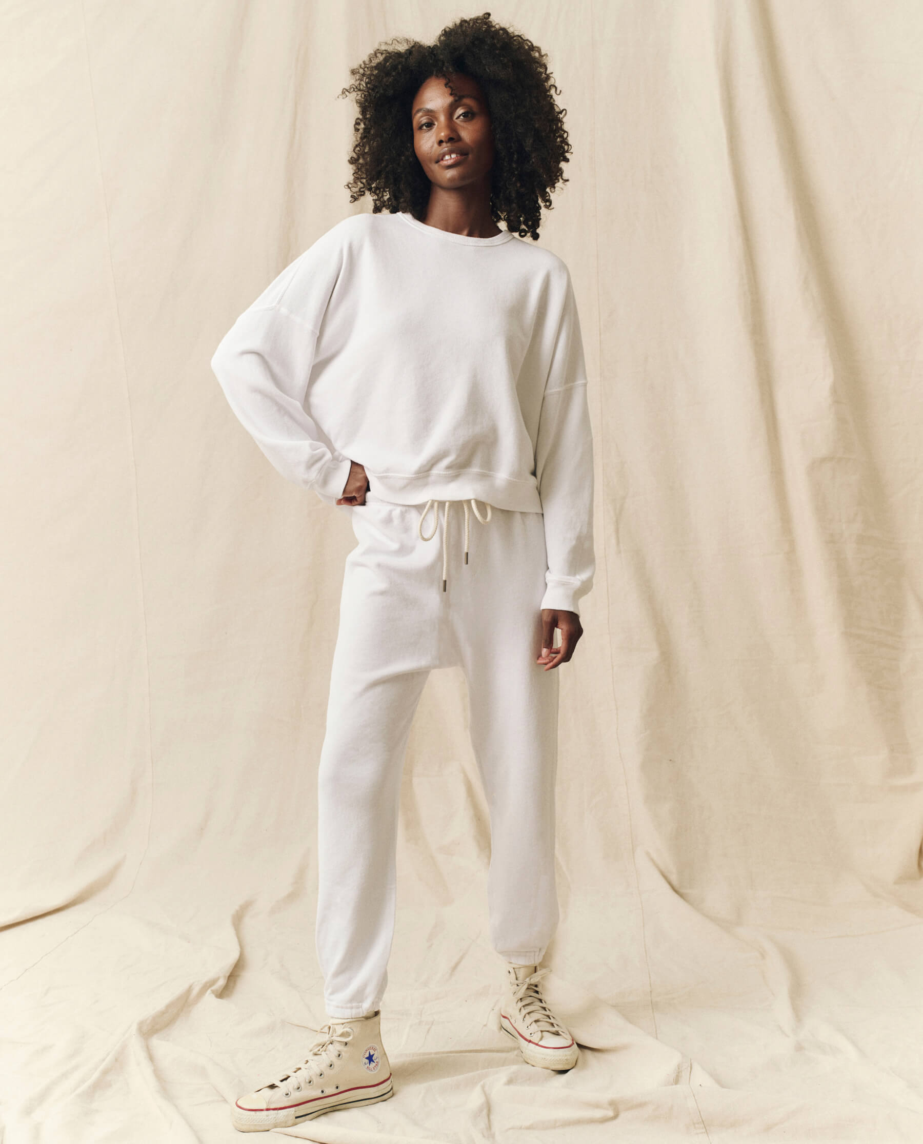 The Stadium Sweatpant. Solid -- True White SWEATPANTS THE GREAT. SP24 KNITS