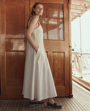 The Apron Dress. -- Natural Natural / 1 / D1090008