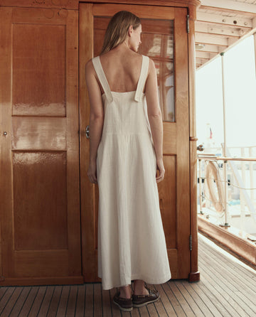 The Apron Dress. -- Natural Natural / 1 / D1090008