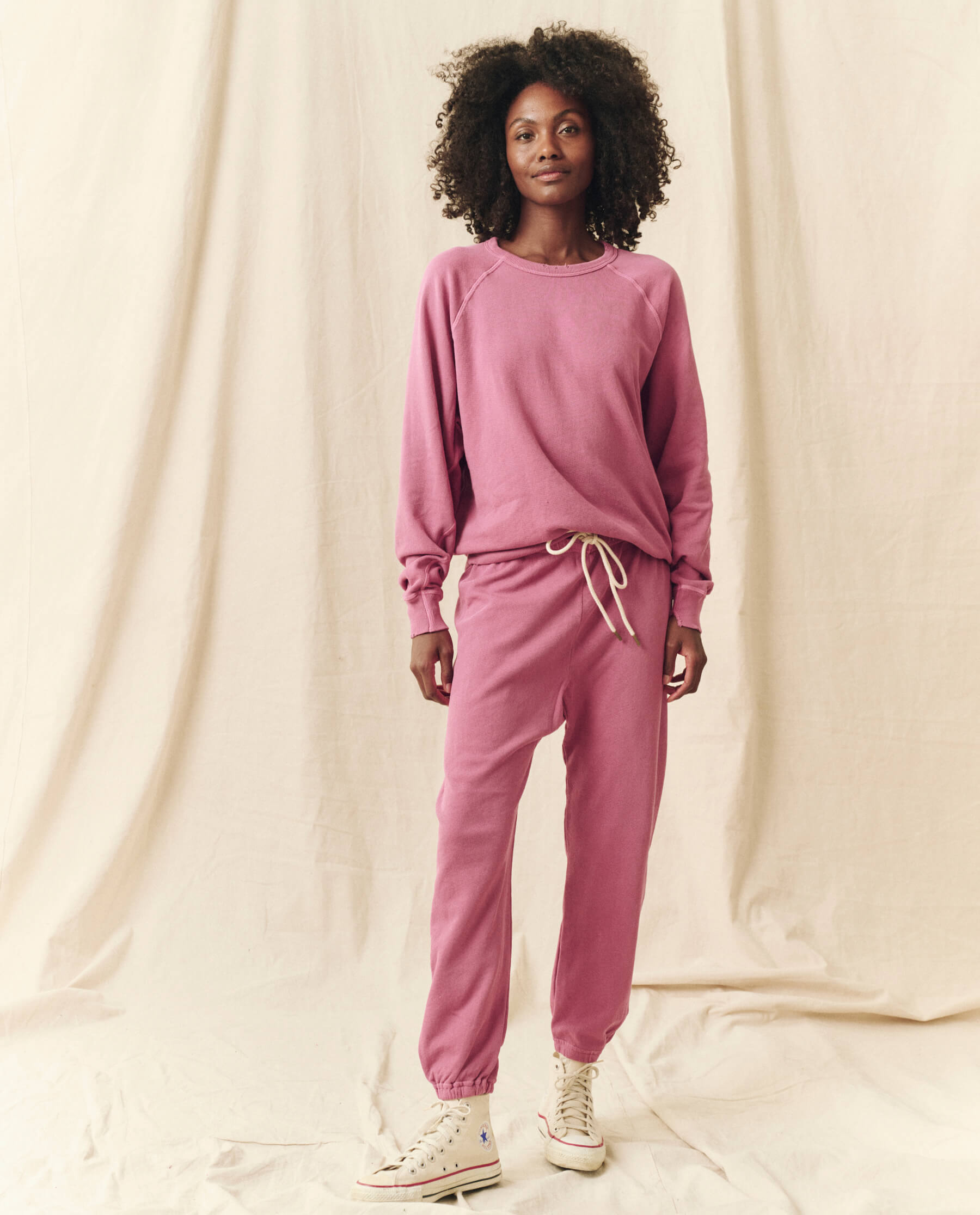The Stadium Sweatpant. Solid -- Aubergine SWEATPANTS THE GREAT. SP24 KNITS