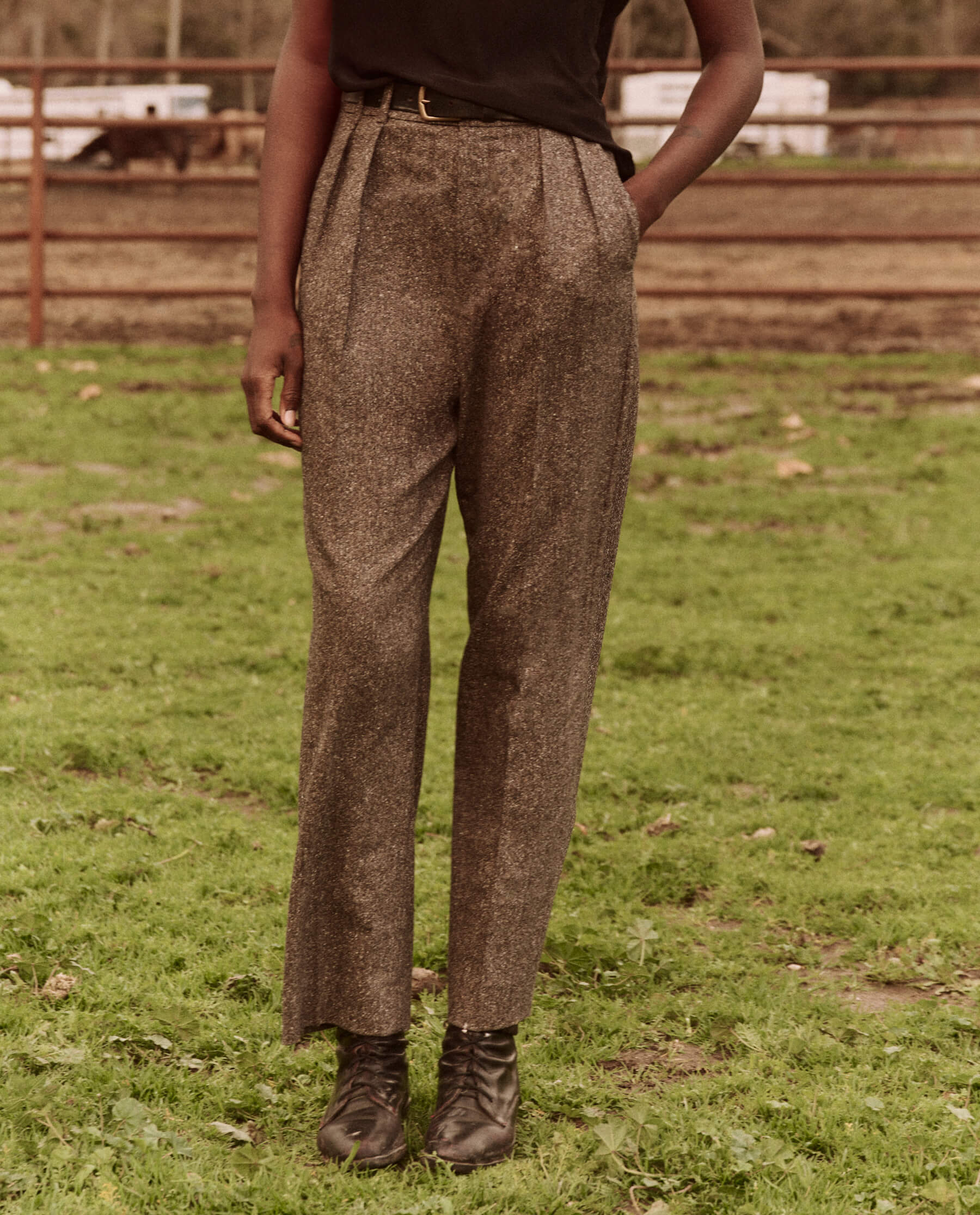 The Maker Trouser. -- Truffle TWILL BOTTOM THE GREAT. FALL 24 D2