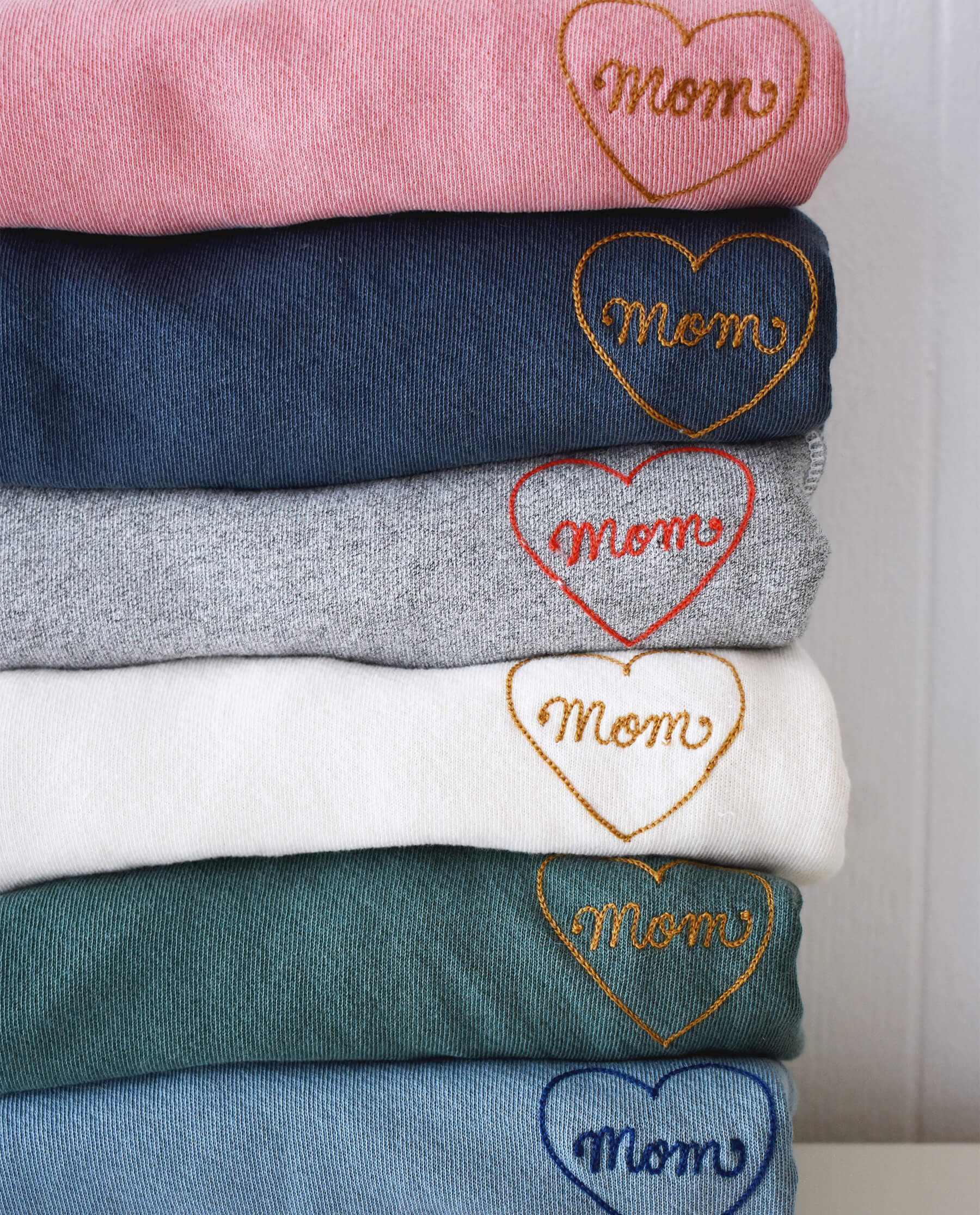 The Mom Embroidered College Sweatshirt. -- Gaucho Blue with Navy SWEATSHIRTS THE GREAT. SP23 MOM