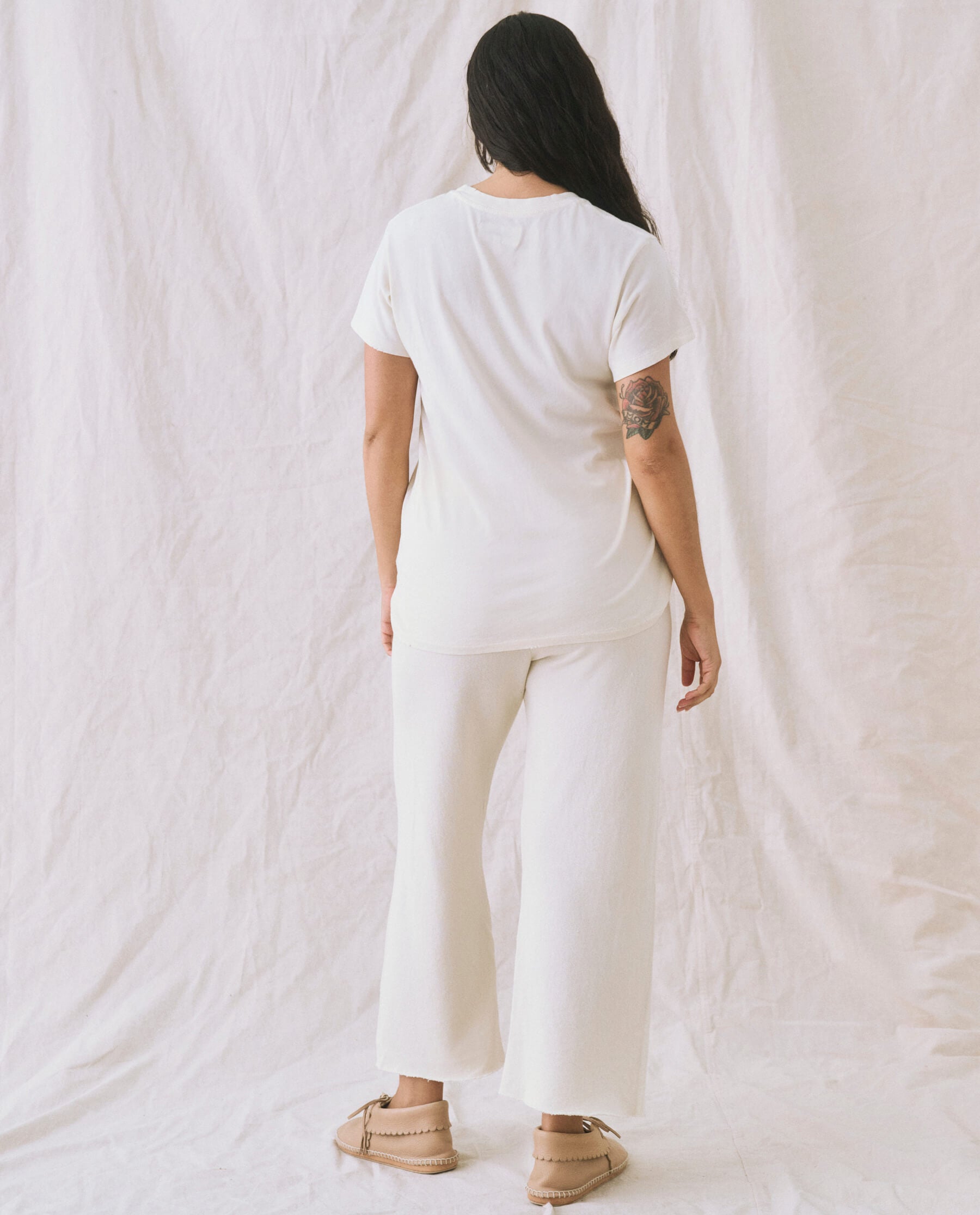 The Slim Tee. Solid -- Washed White