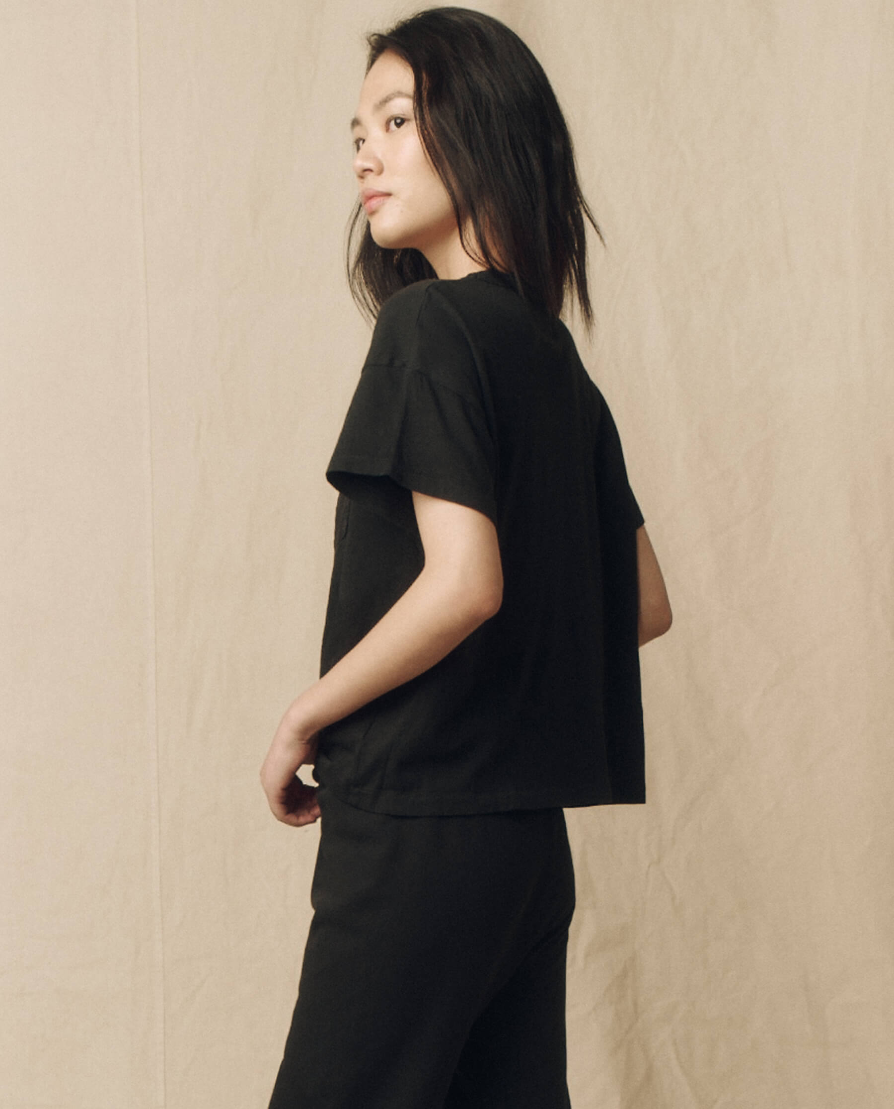 The Pocket Tee. Solid -- Almost Black TEES THE GREAT. SP23 CORE KNITS