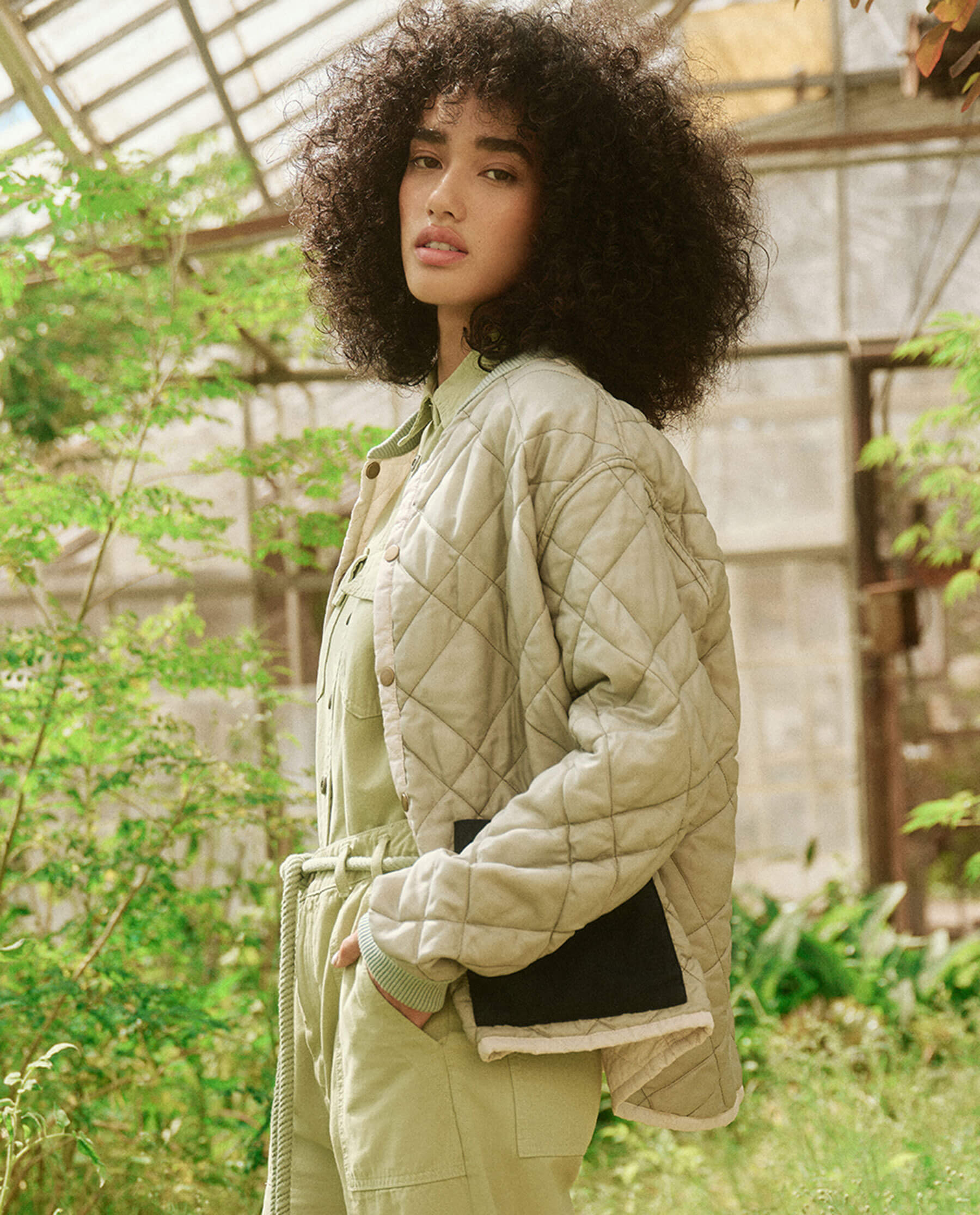 The Reversible Patch Pocket Puffer. -- Pale Army with Cream Blush