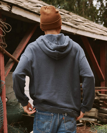 The Men's Gym Drawstring Hoodie. -- Washed Navy SWEATSHIRTS THE GREAT. SU22 MENS SALE