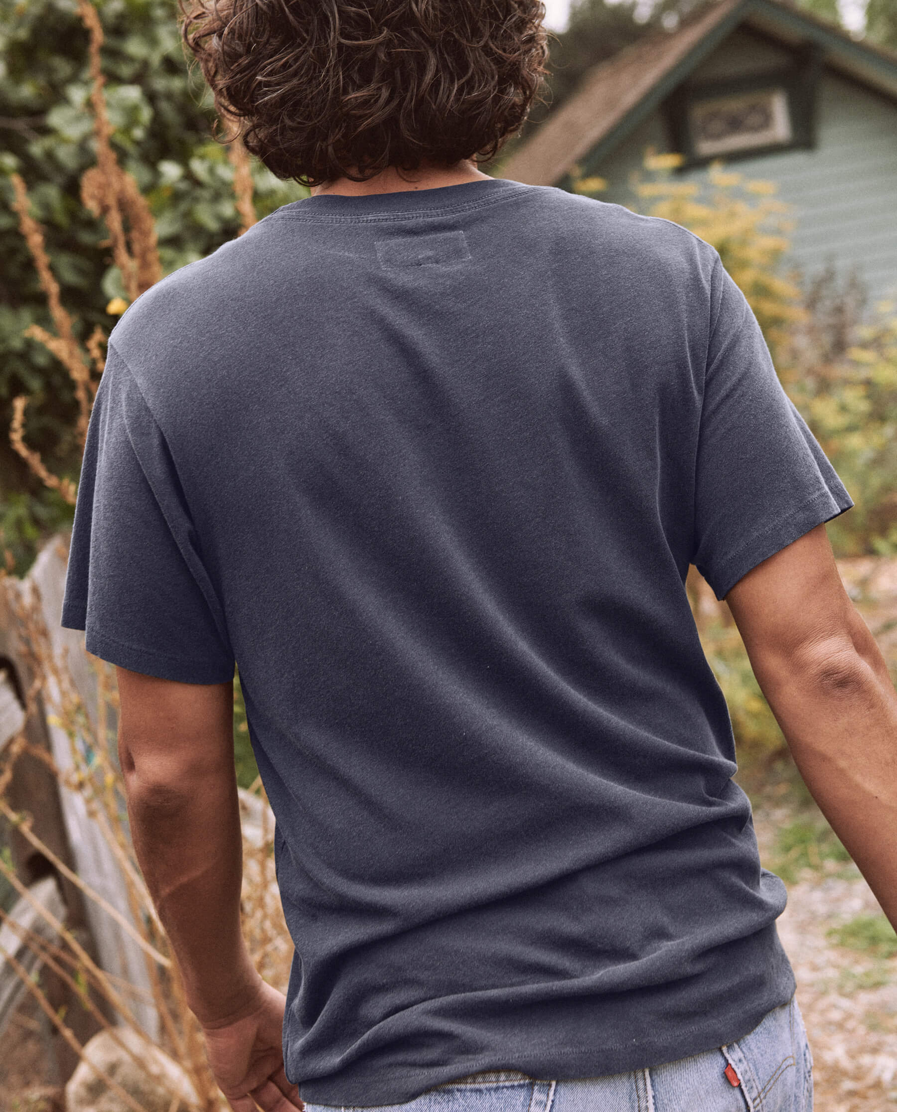 The Men's Slim Tee. -- Washed Navy
