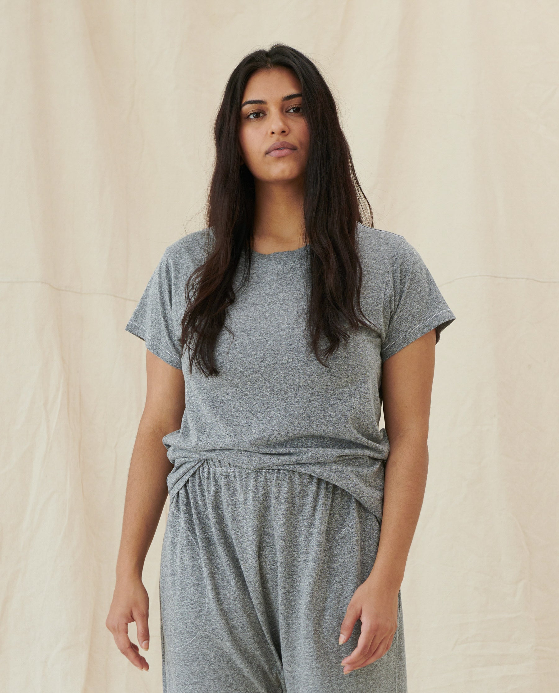 The Slim Tee. – - GREAT. - Grey Heather The THE