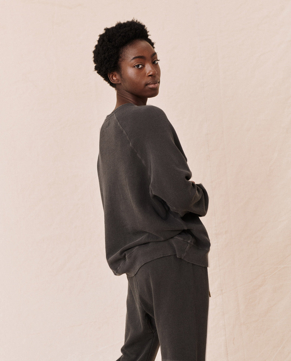 The Slouch Sweatshirt. Solid -- WASHED BLACK SWEATSHIRTS THE GREAT. CORE KNITS
